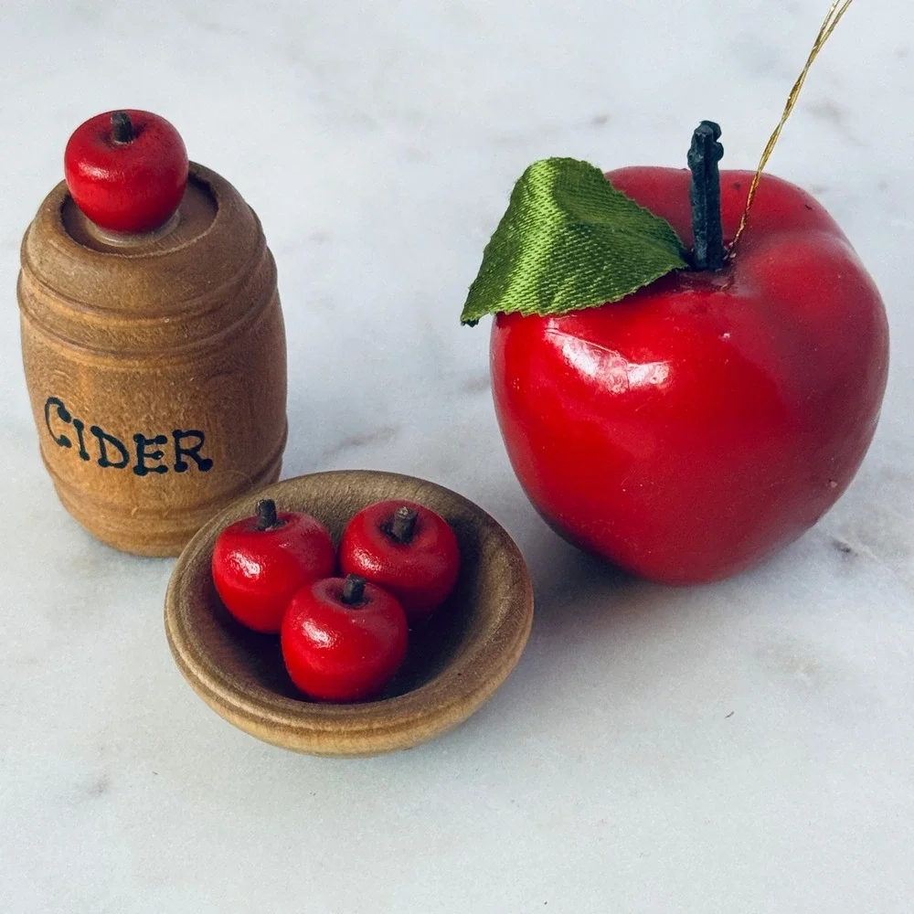 Vintage Miniature Apples Cider Barrel Wood Bowl Holiday Kitchen Miniature Decor‎